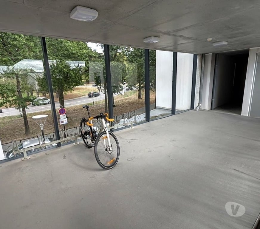 Appartements à vendre Loire-Atlantique St Herblain - 44800 - Photos Vivastreet Saint-Herblain T4 80 m², 3 ch, terrasse 24 m², 2 parkings