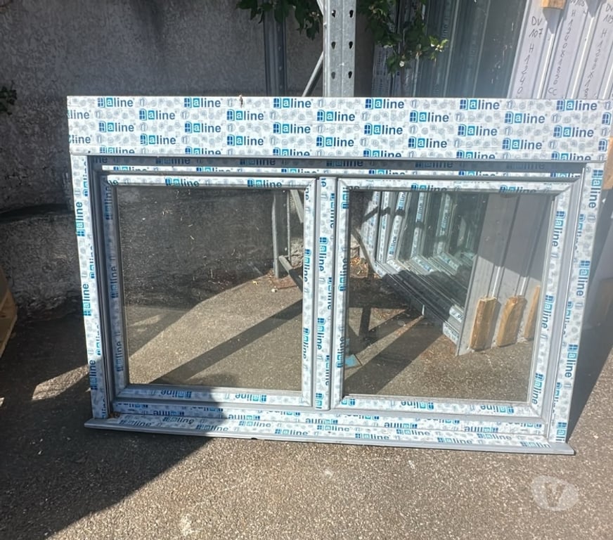  Rhône Givors - Photos Vivastreet Fenêtre pvc blanc intérieur et gris extérieur deux vantau