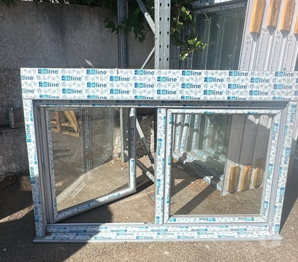 Bricolage - Jardin - Outillage Decines Charpieu Rhône - Photos Vivastreet Fenêtre pvc blanc intérieur et gris extérieur deux vantau