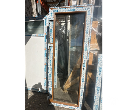 Bricolage - Jardin - Outillage Vaulx en Velin Rhône - Photos Vivastreet Porte fenêtre pvc en chêne doré vitré un vantail