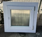 Villefranche sur Saone - Rhône — Fenêtre PVC blanc un vantail vitre granité Haut 600 Larg
