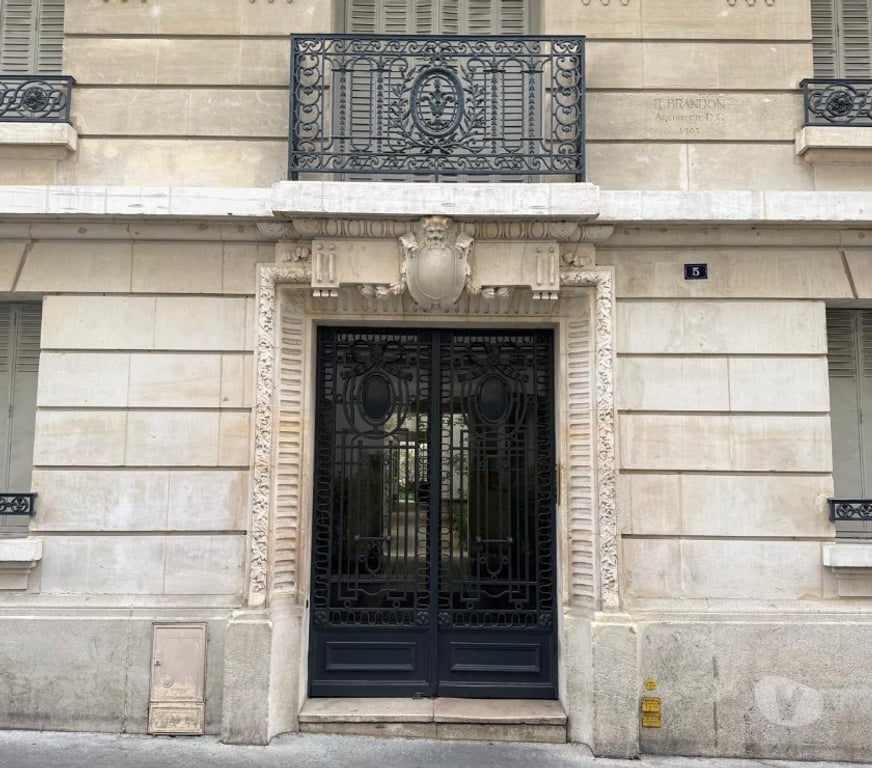 Appartements à vendre Paris Paris 12ème ardt - 75012 - Photos Vivastreet Remise indépendante cour-jardin, immeuble 1907, Paris 12e