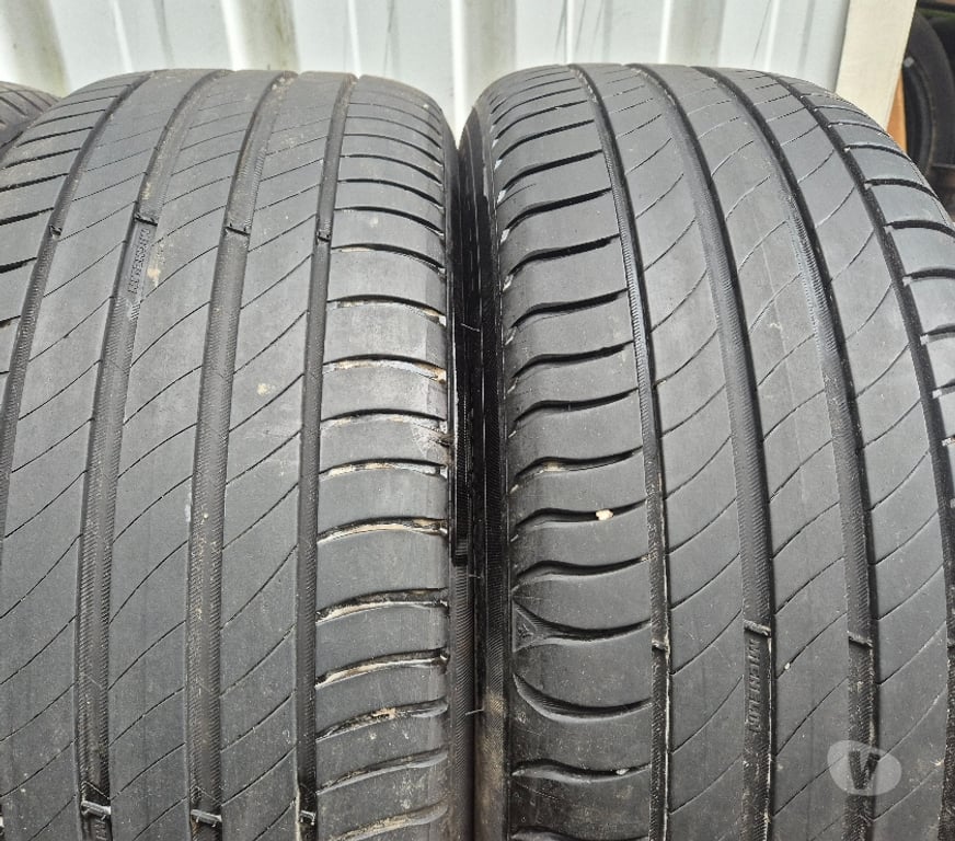 Pièces et services auto Loire St Etienne - Photos Vivastreet 4 roues été 225 55 17 101W Michelin Citroën envoi rapide
