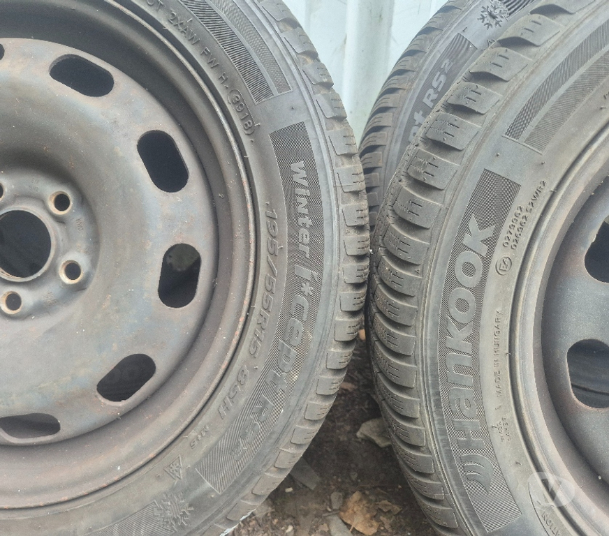 Pièces et services auto Loire St Etienne - Photos Vivastreet 4 roues hiver Seat Ibiza 195 55 15 85H Hankook