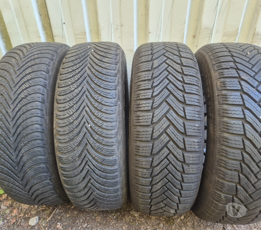 Pièces et services auto Loire St Etienne - Photos Vivastreet 4 roues hiver 185 65 15 88T Michelin Opel Corsa