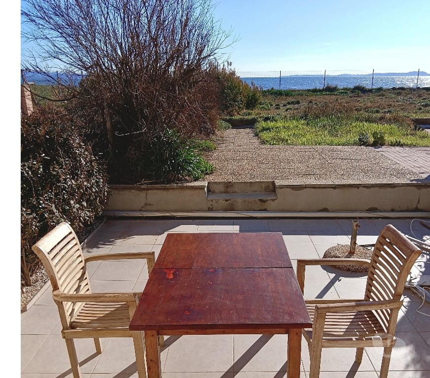 Appartements à vendre Var Hyeres - 83400 - Photos Vivastreet Exclusivité: pieds dans l'eau sans vis-à-vis