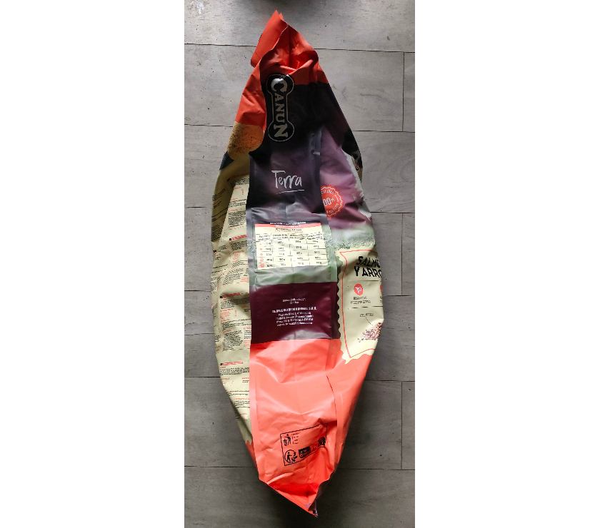 Services, accessoires animaux Seine-Maritime St Aubin les Elbeuf - 76410 - Photos Vivastreet Sacs de croquettes sèches pour chiens CANUN saumon et riz.