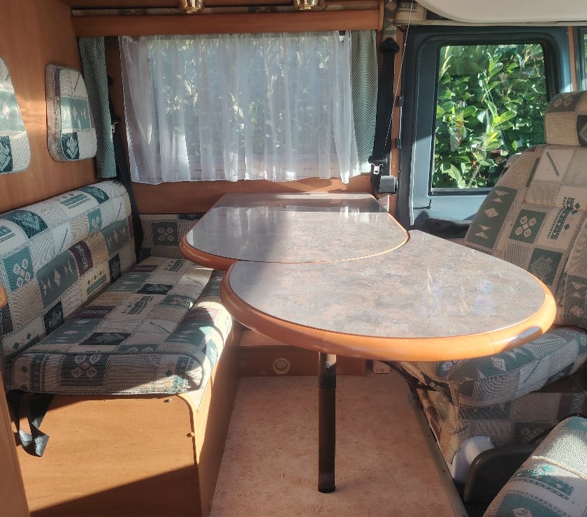 Camping car occasion Haute-Garonne Pointis Inard - 31800 - Photos Vivastreet Vend un camping car mercedes Rapido