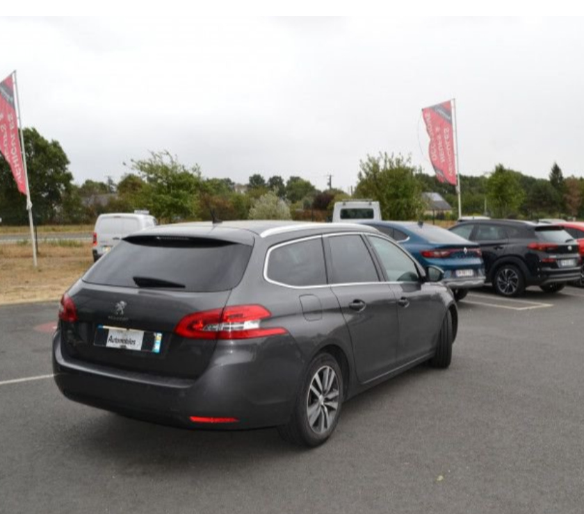 Voiture d'occasion Mayenne Laval - 53000 - Photos Vivastreet Peugeot308 SW 2.0 BlueHDi 150 ch Allure EAT6-Diesel-Auto