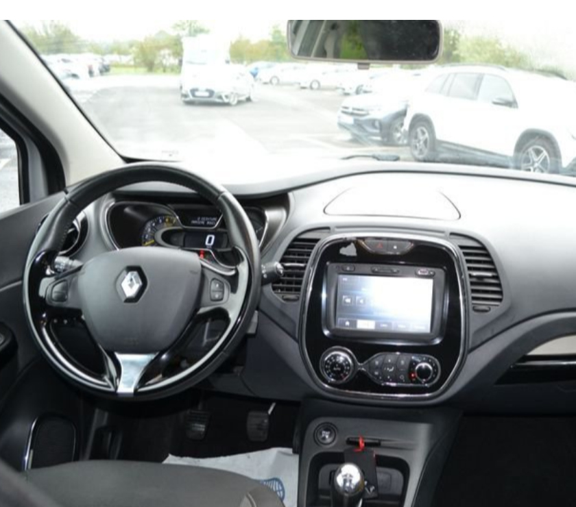 Voiture d'occasion Mayenne Laval - 53000 - Photos Vivastreet Renault Captur 0.9 TCE 90CH STOP&START ENERGY INTENS ECO
