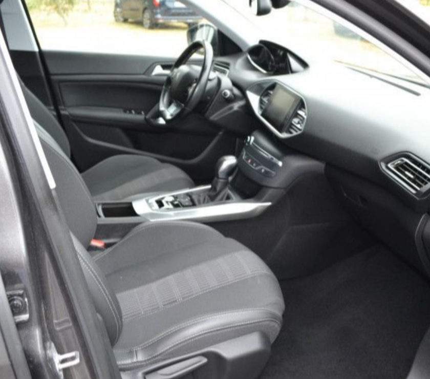 Voiture d'occasion Mayenne Laval - 53000 - Photos Vivastreet Renault Captur 0.9 TCE 90CH STOP&START ENERGY INTENS ECO