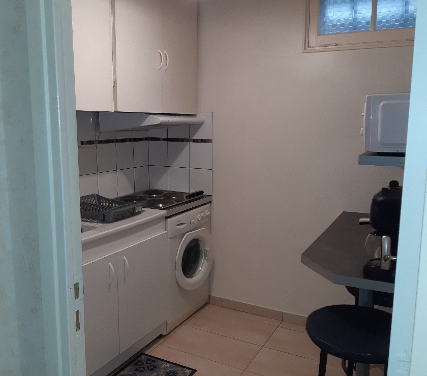 Appartement meublé Allier Cusset - 03300 - Photos Vivastreet part loue F2 meuble rdc