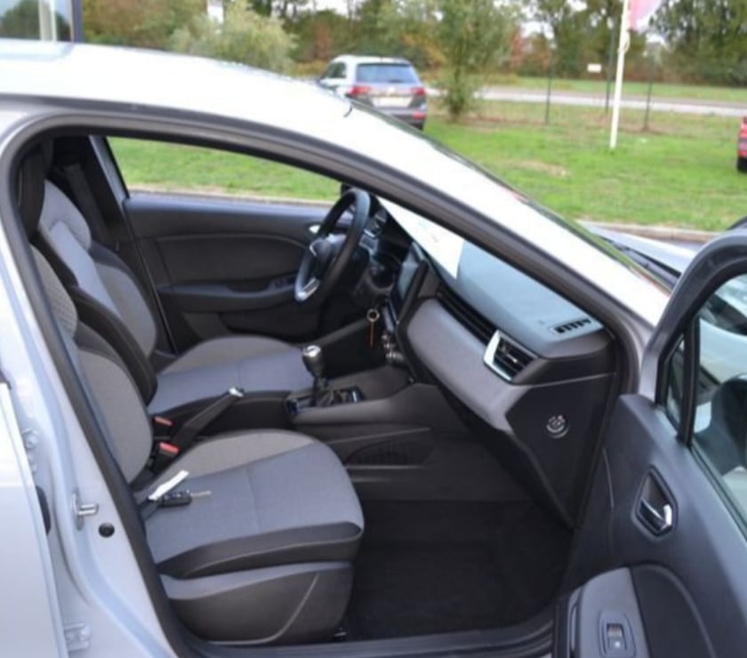 Voiture d'occasion Mayenne Laval - 53000 - Photos Vivastreet Renault Clio 1.5 DCI 100CH EVOLUTION - 25