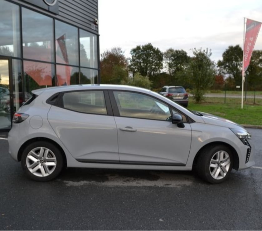 Voiture d'occasion Mayenne Laval - 53000 - Photos Vivastreet Renault Clio 1.5 DCI 100CH EVOLUTION - 25