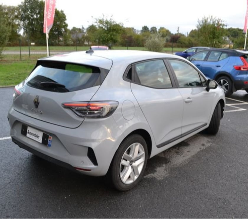 Voiture d'occasion Mayenne Laval - 53000 - Photos Vivastreet Renault Clio 1.5 DCI 100CH EVOLUTION - 25