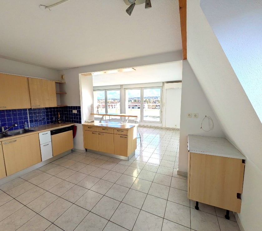 Appartements à vendre Haut-Rhin Mulhouse - Photos Vivastreet Superbe attique 142 m2 + garage ind. fermé + parking privé