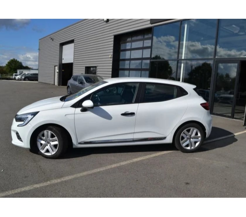 Voiture d'occasion Mayenne Laval - 53000 - Photos Vivastreet Renault Clio 1.6 E-TECH 140CH BUSINESS
