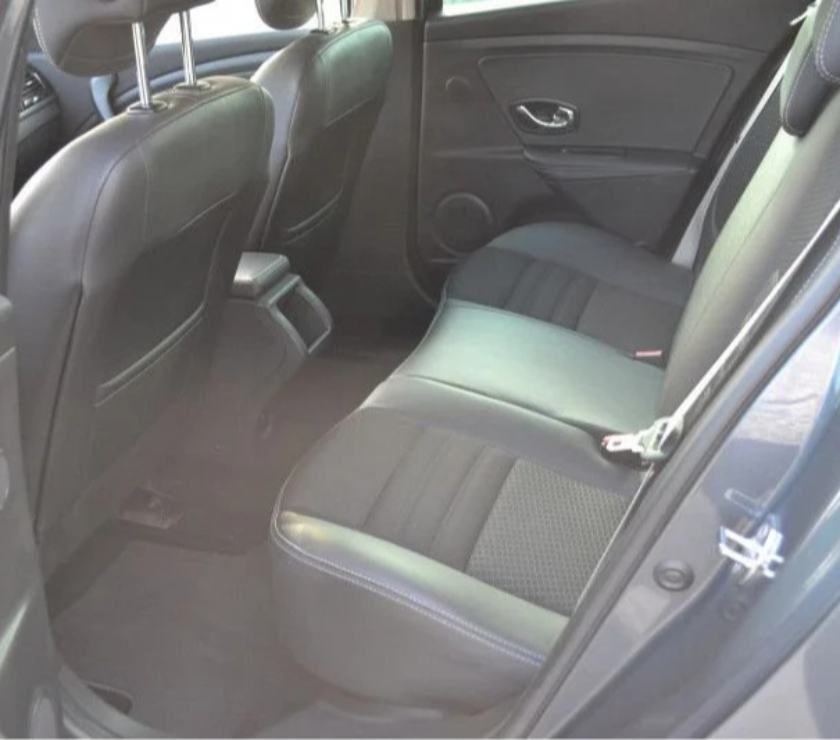 Voiture d'occasion Mayenne Laval - 53000 - Photos Vivastreet Renault Mégane 1.5 DCI 110CH BOSE EDC ECO² 2015