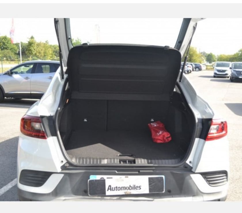 Voiture d'occasion Mayenne Laval - 53000 - Photos Vivastreet Renault Arkana 1.6 E-TECH 145CH BUSINESS