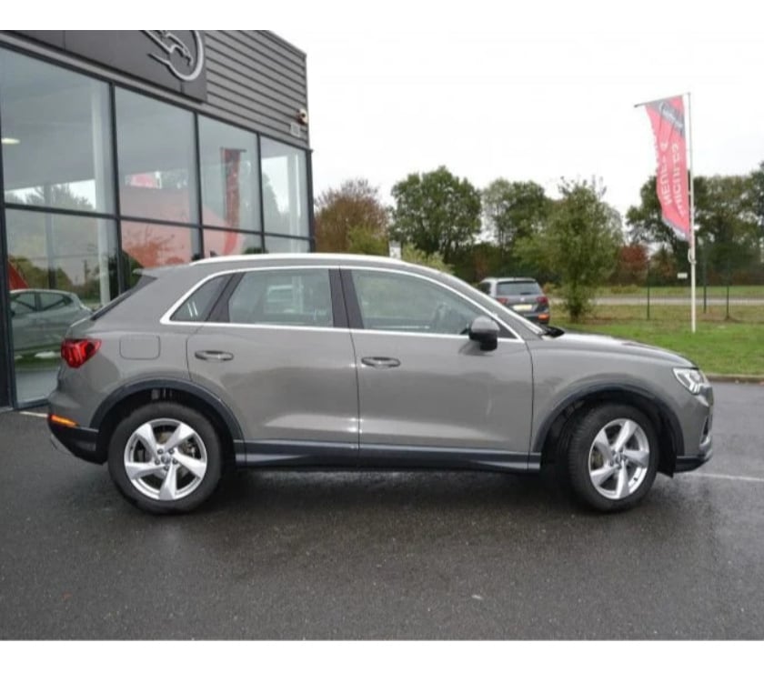 Voiture d'occasion Mayenne Laval - 53000 - Photos Vivastreet Audi Q3 35 TDI 150CH DESIGN LUXE S TRONIC 7