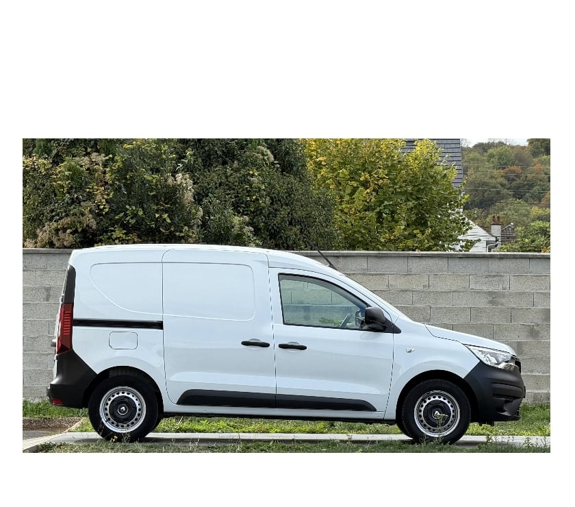 Voiture d'occasion Oise Nogent sur Oise - 60180 - Photos Vivastreet RENAULT EXPRESS 100CH 1.3 TCE 50950 KM CONFORT 22