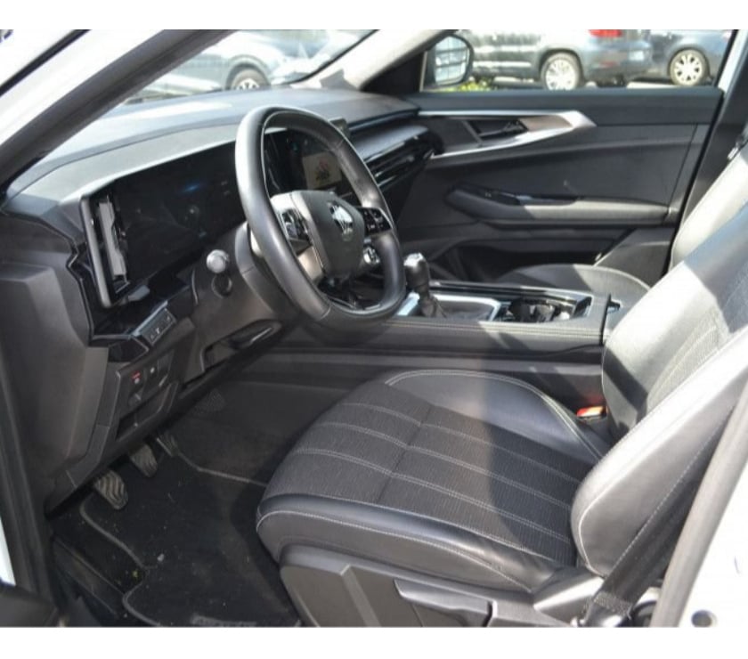 Voiture d'occasion Mayenne Laval - 53000 - Photos Vivastreet Renault Austral 1.2 TCE MILD HYBRID ADVANCED 130CH TECHNO
