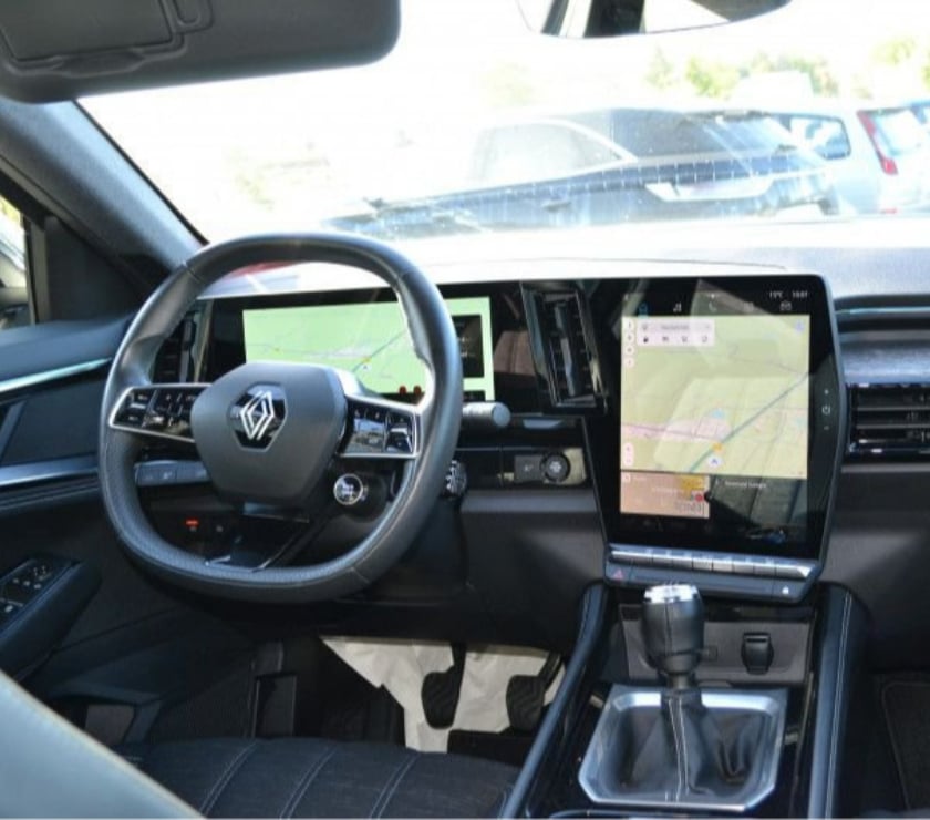 Voiture d'occasion Mayenne Laval - 53000 - Photos Vivastreet Renault Austral 1.2 TCE MILD HYBRID ADVANCED 130CH TECHNO