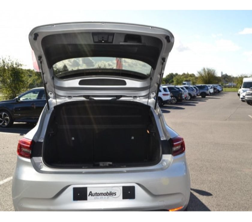 Voiture d'occasion Mayenne Laval - 53000 - Photos Vivastreet Renault Clio 1.0 TCE 90CH EVOLUTION