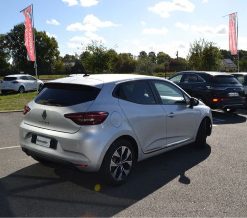 Voiture d'occasion Mayenne Laval - 53000 - Photos Vivastreet Renault Clio 1.0 TCE 90CH EVOLUTION