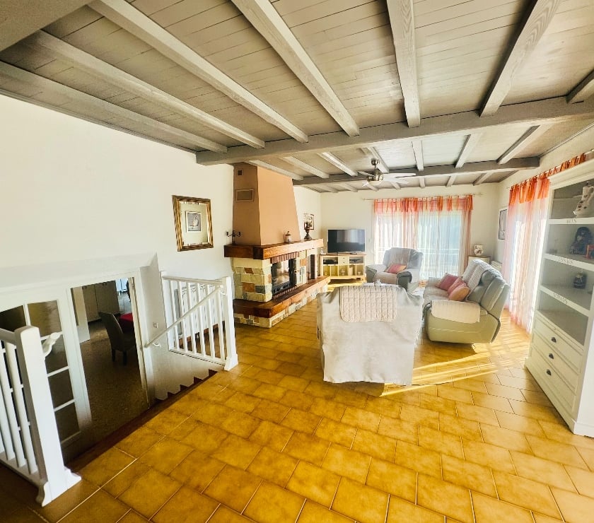 Vente Maison Gard Bouillargues - 30230 - Photos Vivastreet Maison pleine de charme.