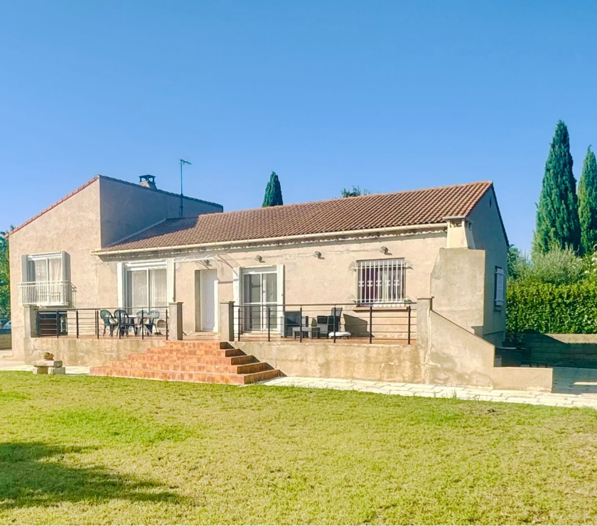Bouillargues - Gard — Maison pleine de charme.
