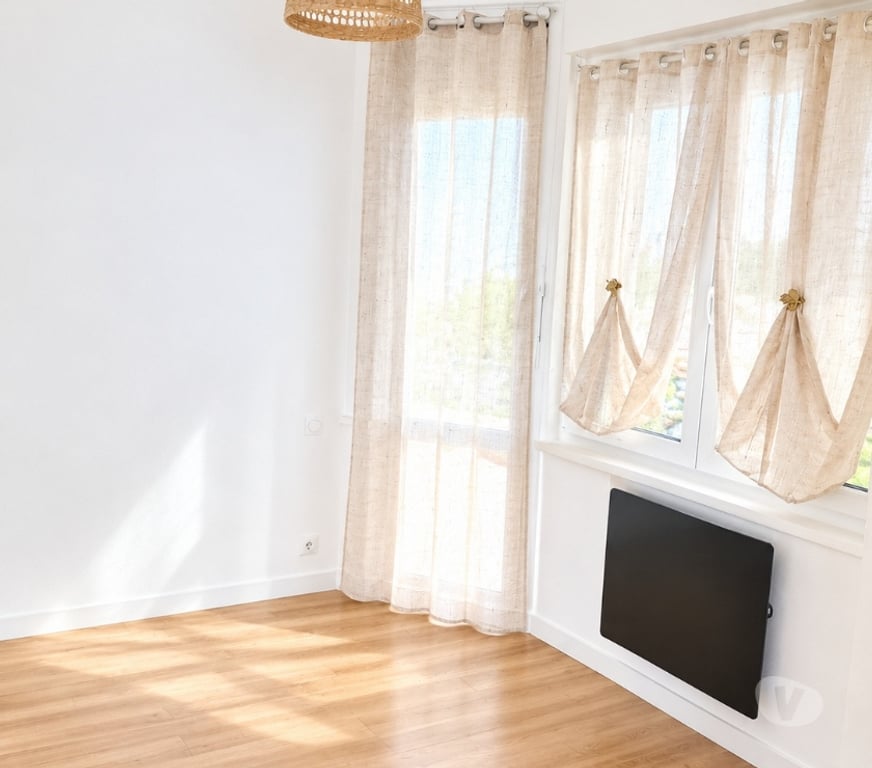 Appartements à vendre Pyrénées-Atlantiques Nay - 64800 - Photos Vivastreet Charmant T2 - NAY -
