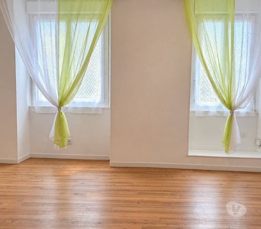 Appartements à vendre Pyrénées-Atlantiques Nay - 64800 - Photos Vivastreet Charmant T2 - NAY -