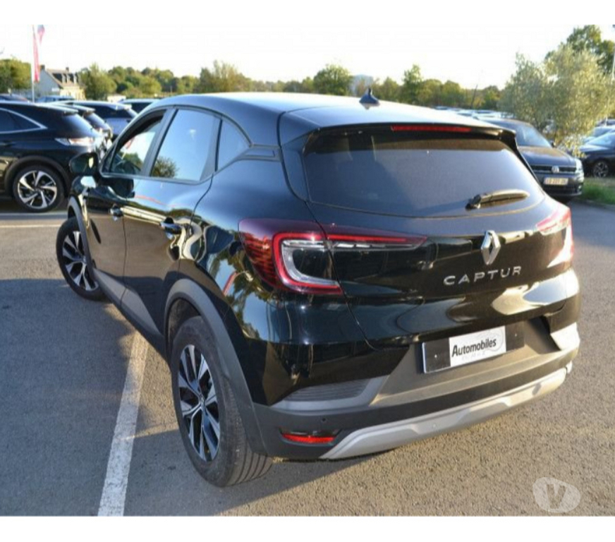Voiture d'occasion Mayenne Laval - 53000 - Photos Vivastreet Renault Captur 1.0 TCE 90CH EVOLUTION