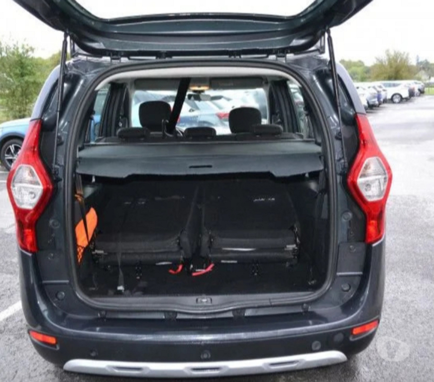 Voiture d'occasion Mayenne Laval - 53000 - Photos Vivastreet Dacia Lodgy 1.5 BLUE DCI 115CH 15 ANS 7 PLACES - 20