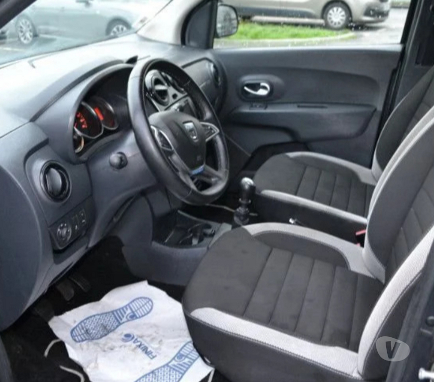 Voiture d'occasion Mayenne Laval - 53000 - Photos Vivastreet Dacia Lodgy 1.5 BLUE DCI 115CH 15 ANS 7 PLACES - 20