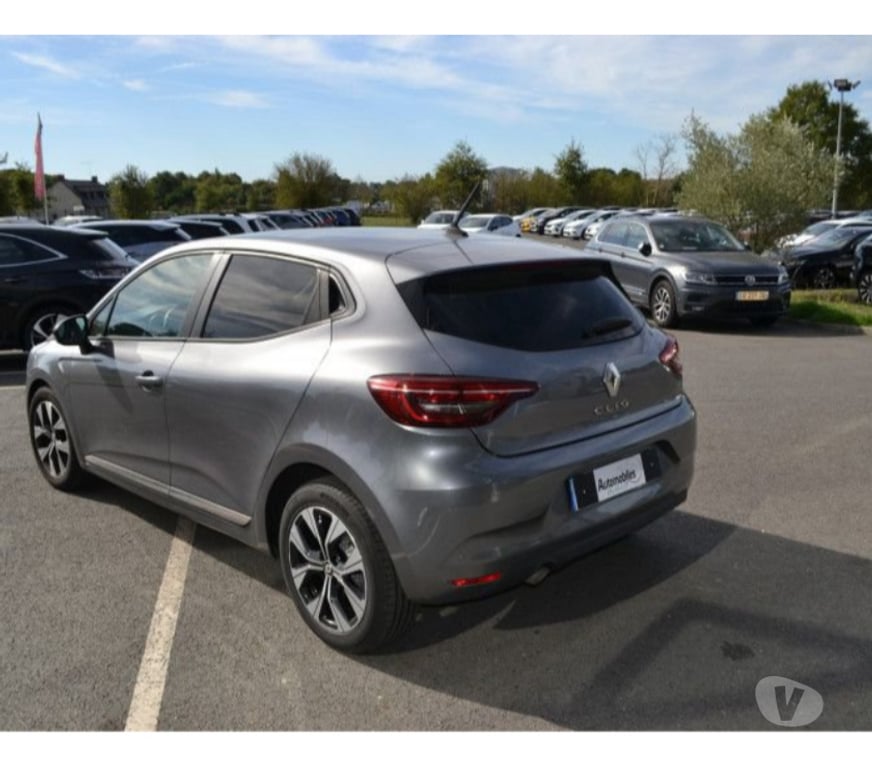 Voiture d'occasion Mayenne Laval - 53000 - Photos Vivastreet Renault Clio 1.0 TCE 90CH EVOLUTION