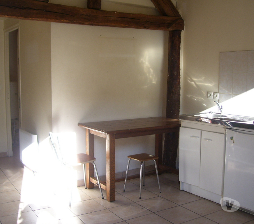 Location maison Seine-et-Marne Meaux - 77100 - Photos Vivastreet maisonnette F1 avec jardin