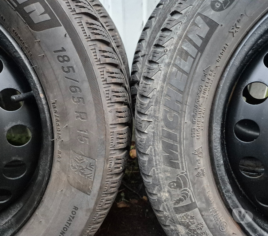 Pièces et services auto Loire St Etienne - Photos Vivastreet 4 roues hiver 185 65 15 88T Michelin Renault Clio 4