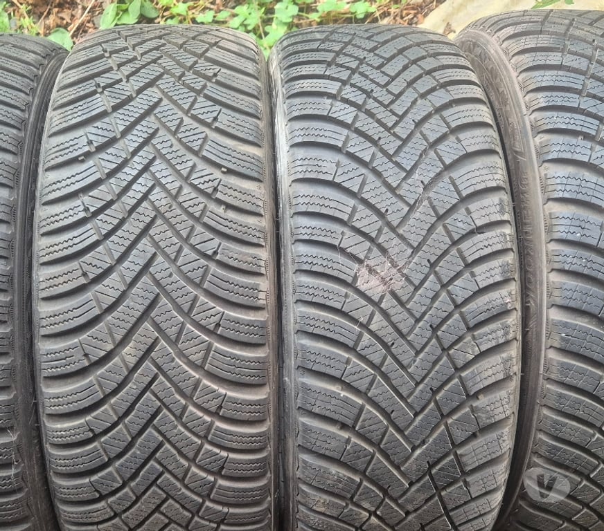 Pièces et services auto Loire St Etienne - Photos Vivastreet 2 ou 4 pneus hiver 195 45 17 81H Hankook