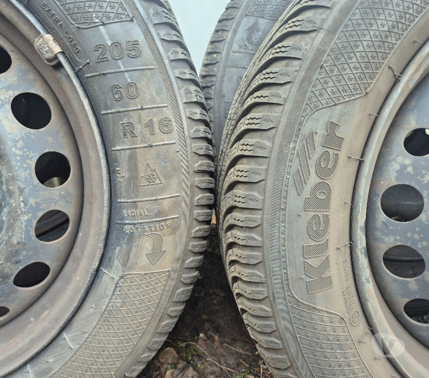 Pièces et services auto Loire St Etienne - Photos Vivastreet 2 ou 4 roues hiver 205 60 16 96H Kleber Renault Scenic