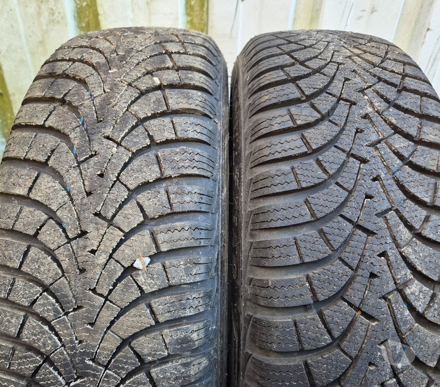 Pièces et services auto Loire St Etienne - Photos Vivastreet 2 roues hiver 195 55 16 87H Goodyear Dacia Duster