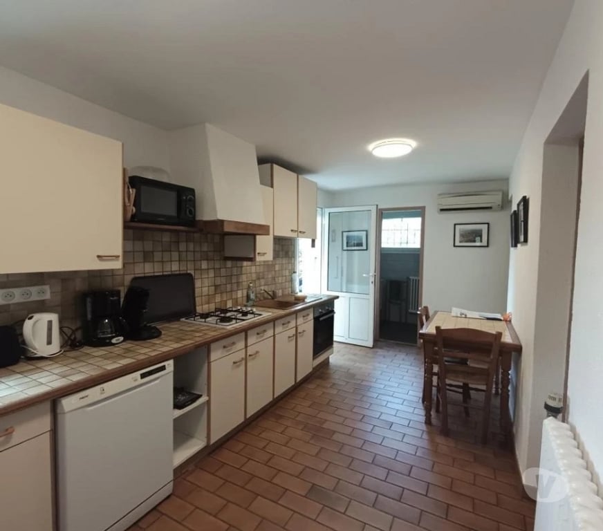 Location maison Ardèche Les Vans - Photos Vivastreet Maison 6 pièces 116.2 m² à Les Vans (07)