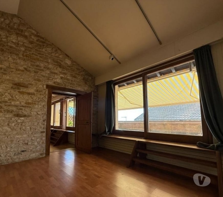 Location maison Ain St Etienne du Bois - 01370 - Photos Vivastreet Maison 8 pièces 250 m²