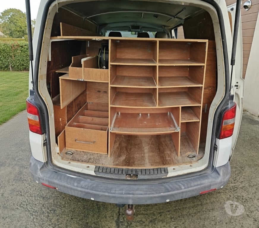 Véhicules commerciaux & utilitaires d'occasion Ille-et-Vilaine Treffendel - 35380 - Photos Vivastreet Volkswagen T5 2.5 TDI 130 ch