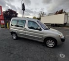 Sartrouville - Yvelines — Peugeot partner 1.6hdi zénith