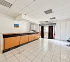 Lons le Saunier - Jura — Murs commerciaux libres 54,11 m2 - Lons-le-Saunier