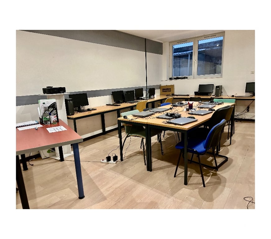 bureaux locaux Nord Tourcoing - 59200 - Photos Vivastreet BUREAUX PRIVATIFS & ESPACES PROFESSIONNELS