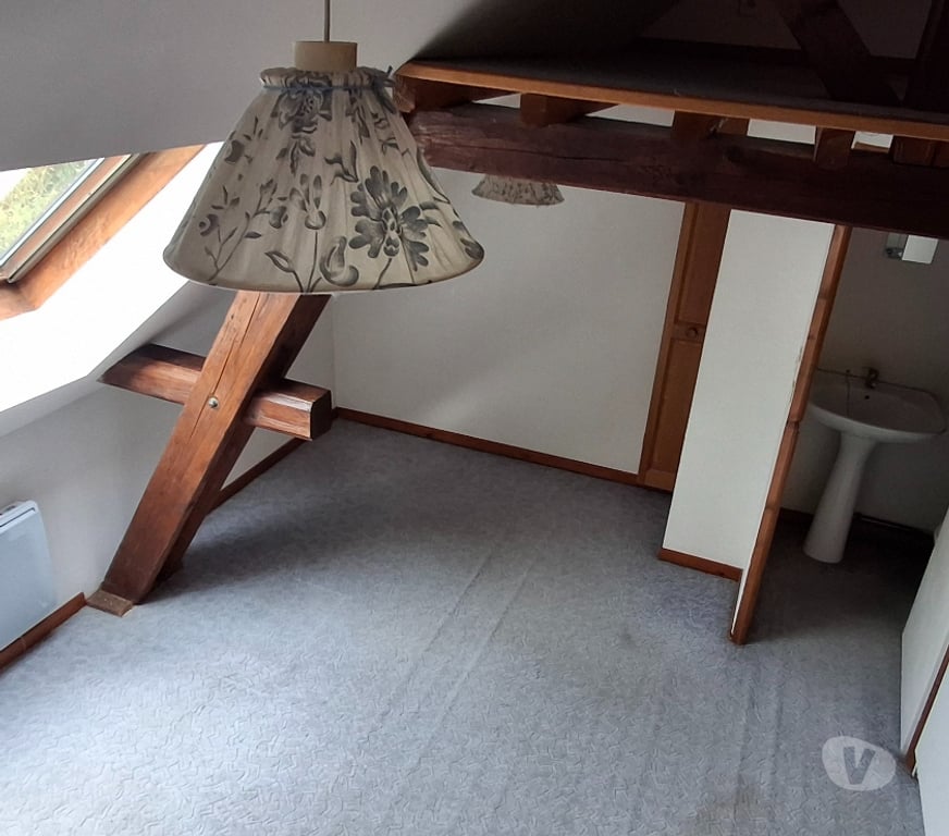 Location appartement Nord Cambrai - 59400 - Photos Vivastreet STUDIO 500 M DU COMPLEXE UNIVERSITAIRE