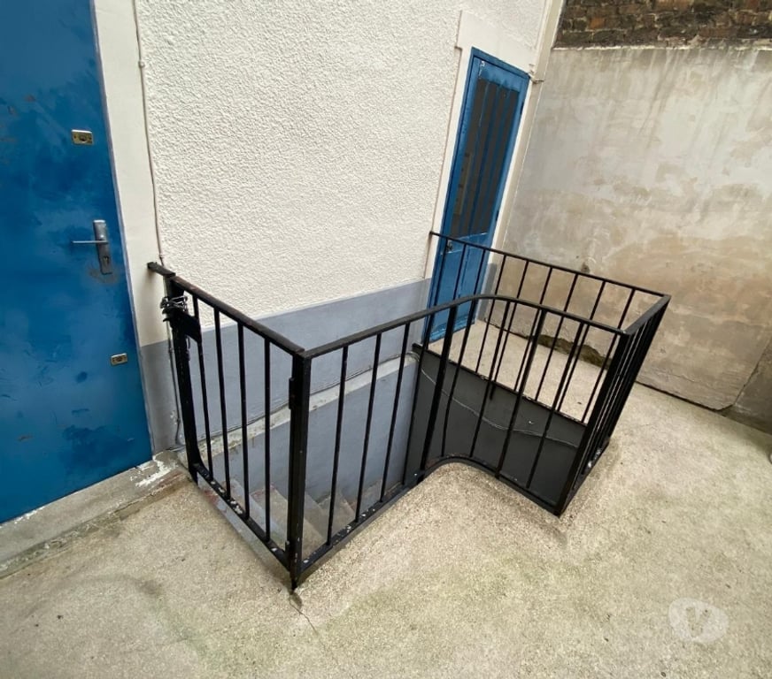 Vente Parking Val-de-Marne Vincennes - 94300 - Photos Vivastreet Grande cave de 32,68 m² - Vincennes